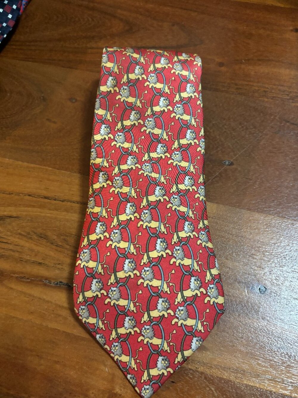 Hermes Men's Silk tie Red w/ Lions Vintage